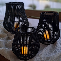 Fanal Rattan Palito Negro Phi Phi Chico Con Vaso Abajo - comprar online