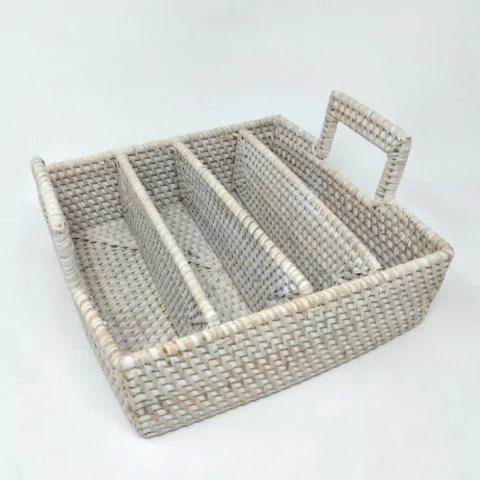 Porta cubiertos 4 divisiones rattan blanco con manijas 25x24cm cubiertero