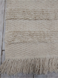 Alfombra franjas beige cruda con flecos 50x80cm - kazaru