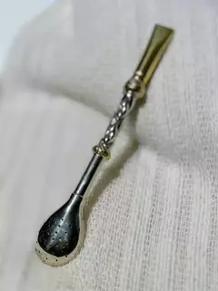 BOMBILLA PICO REY CINCELADA BRONCE