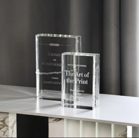 Adorno Libro de Cristal grande 20x15cm con grabado laser - comprar online