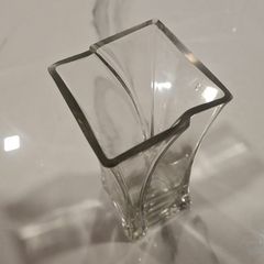 Florero vidrio transparente base cuadrada 20cm - tienda online