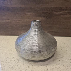 Florero Botellon Florero Plata Rayado 16x12cm industrial - comprar online