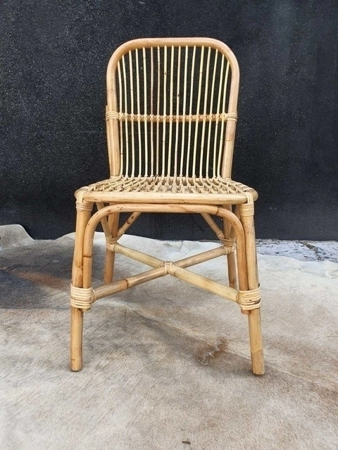 Silla Rattan natural importada de Indonesia