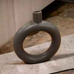 Florero Aro Jeremie ceramica negro 24cm