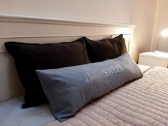 Almohadon Lienzo gris stamp 100x35cm - comprar online