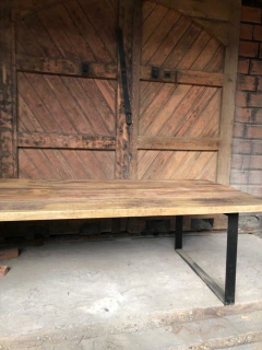 Mesa de laurel con patas de hierro 260cm - comprar online