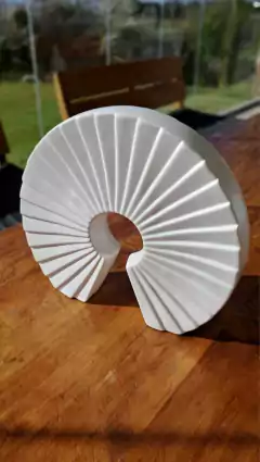 Adorno Valkiria arco blanco 28x5x26cm - kazaru