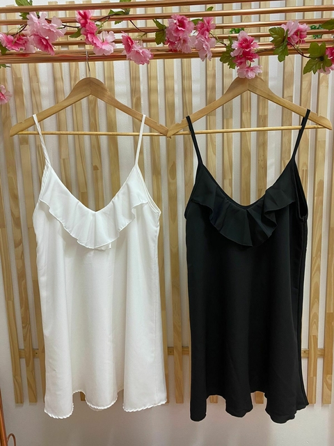 Vestido Miranda De Crepe Marroquein Con Volado En El Frente Art 5157