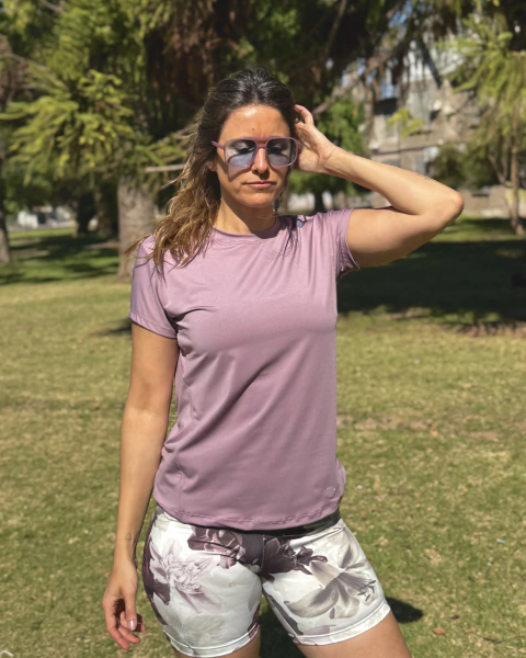 Remera deportiva - uva - comprar online