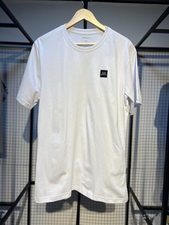 Camiseta Surf - Estampa na frente