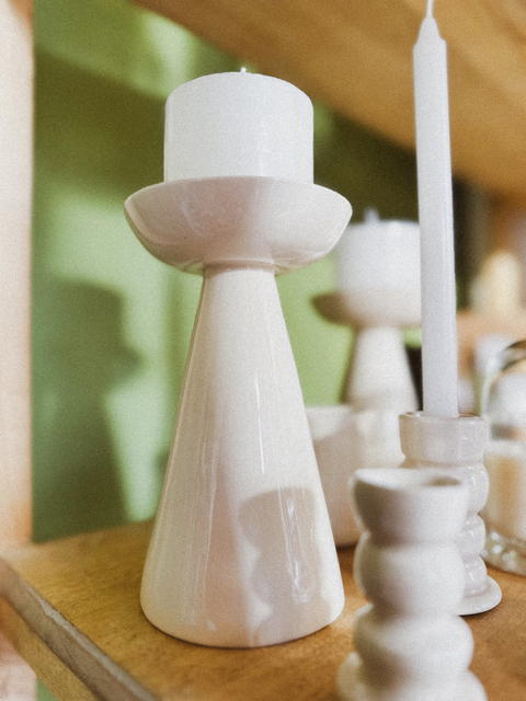Candelabro de cerámica de pie