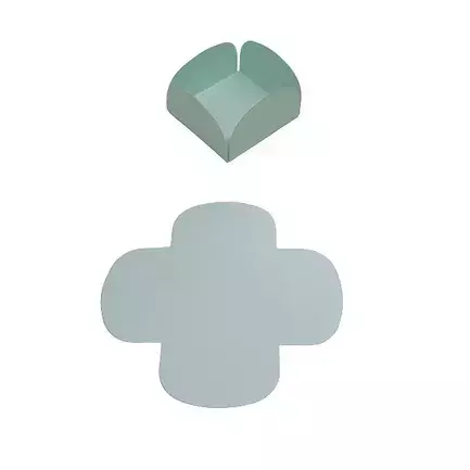 Forminha luxo 4 pétalas P verde candy 50 unidades - Tema Festas