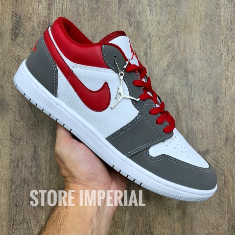 Air Jordan 1 Low - Branco/Cinza/Vermelho