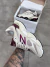 New Balance 9060 - Nude/vinho na internet