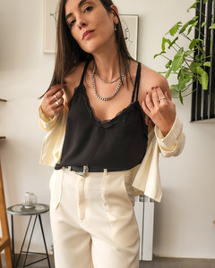 TOP ROMANTIC BLACK