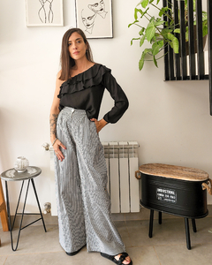 Imagen de BLUSA VOLADOS BLACK