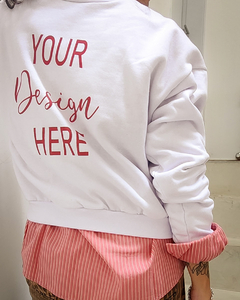 Imagen de BUZO CROP WHITE