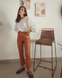 PANTS FLARE SIMIL CUERO - tienda online