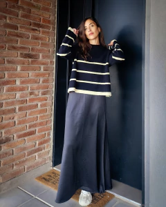SWETER RAYAS BLACK