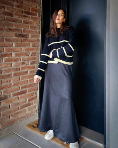 Imagen de SWETER RAYAS BLACK