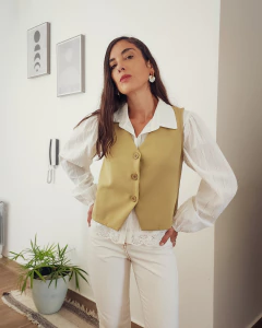 CHALECO CORTO BEIGE - tienda online