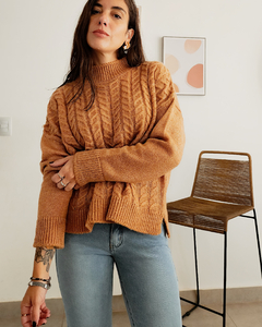 Imagen de SWETER OCHITOS CAMEL