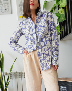 CAMISA FLOWERS CELESTE - comprar online