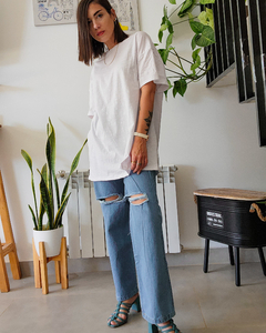 Imagen de JEANS RECTO ROTURAS