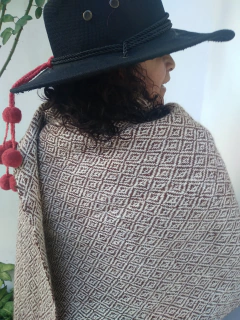 Manta / Chal de Lana de Llama ojo de perdiz en telar # 239 - comprar online