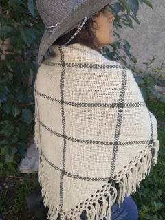 Chal / Cuello triangular de Oveja en internet