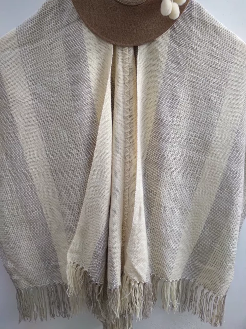 Ruana en lana de Oveja en telar # 116