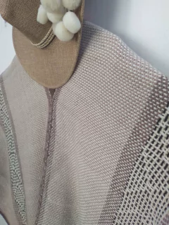 Poncho en lana de Oveja en telar Maimareño # 129 en internet