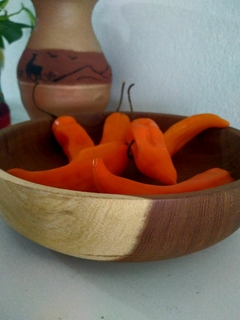 Cuencos en madera algarrobo hecho a mano