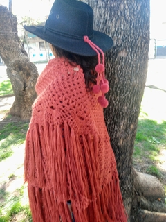 Chal / chalina triangular color ladrillo - comprar online