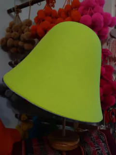 Honguito carnavalero verde manzana en internet