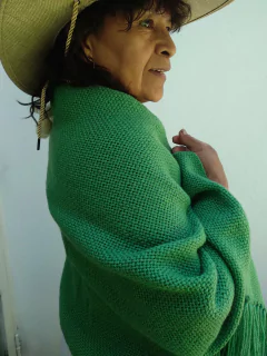 Manta en lana de oveja en telar verde # 169