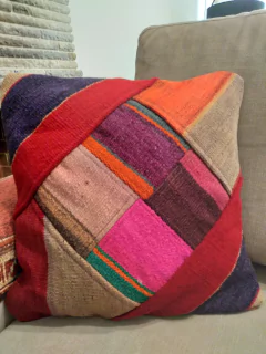 almohadones rusticos en puyo antiguo (solo fundas)