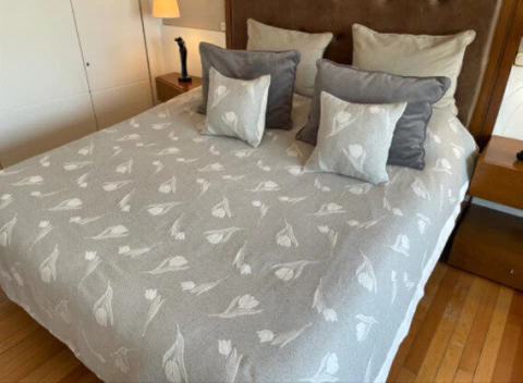 Dina Gerade Cubrecama King Tulipan (CUBK14DG)