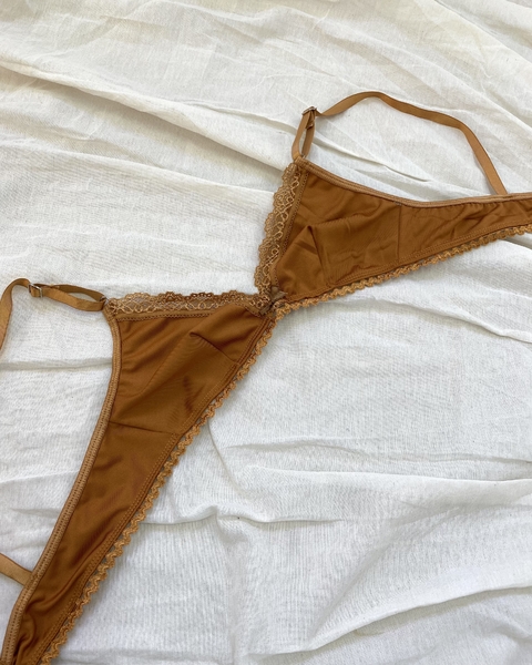 CORPIÑO MANTRA TOSTADO ALG