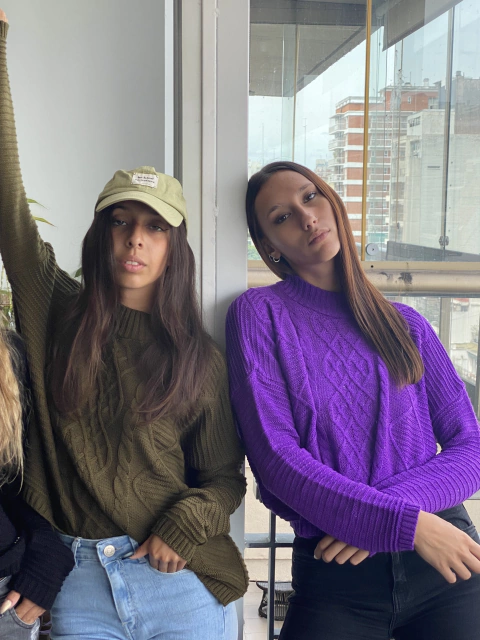 SWEATER POLERA BUFFY PURPURA