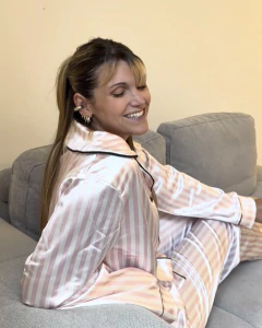 AURA RAYADO - PIJAMA - SET COMPLETO en internet