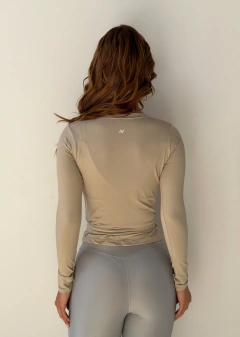 BLUSA RAQUEL LUMA na internet