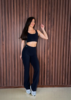 Imagem do CONJUNTO YOGA BASIC PRETO