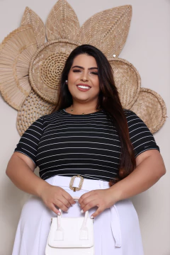 Basiquinhas plus size preto listrado - comprar online