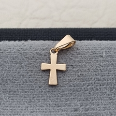 DIJE CRUZ LISA ORO LAMINADO 18K