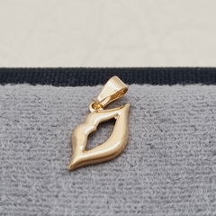 DIJE SILUETA LABIOS ORO LAMINADO 18K