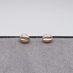 TOPO GRANO DE CAFE ORO LAMINADO 18K