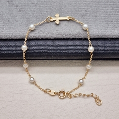 PULSERA DIJE CENTRO CRUZ CON PERLA EXTENSION ORO LAMINADO 18K