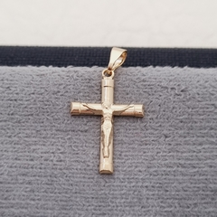 DIJE CRISTO MEDIA CAÑA S ORO LAMINADO 18K